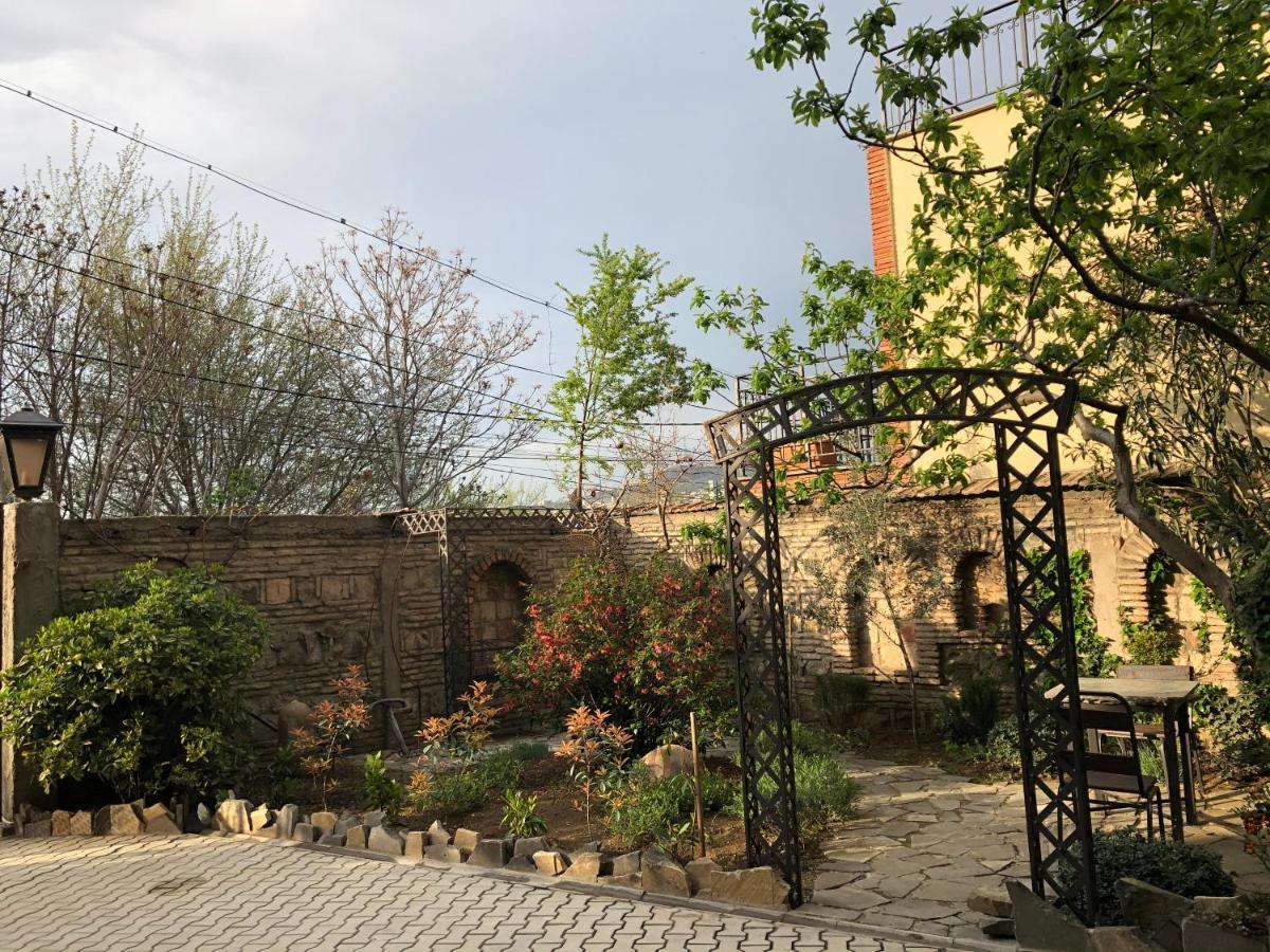 Artists Residence In Tbilisi Buitenkant foto