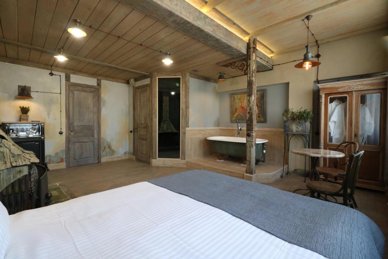 Artists Residence In Tbilisi Buitenkant foto