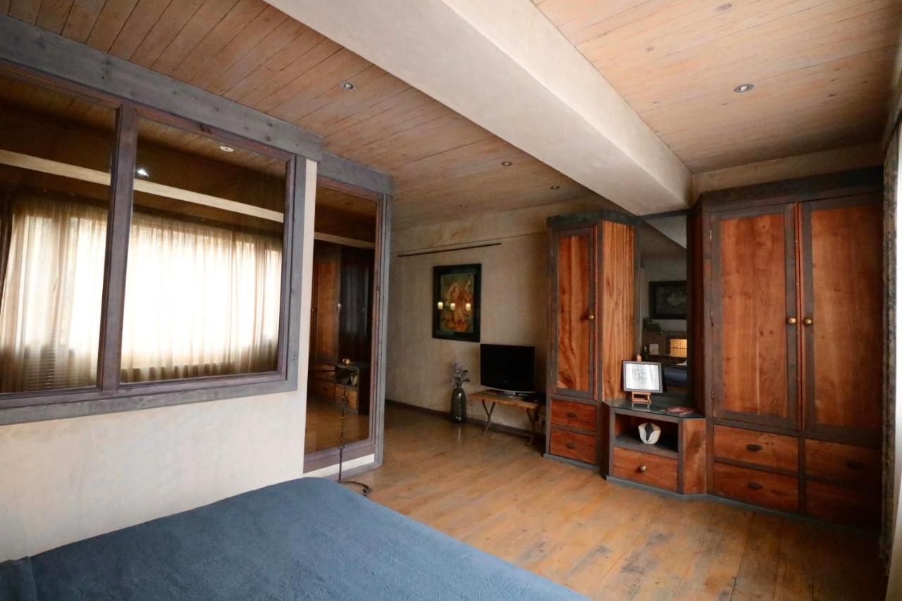Artists Residence In Tbilisi Buitenkant foto