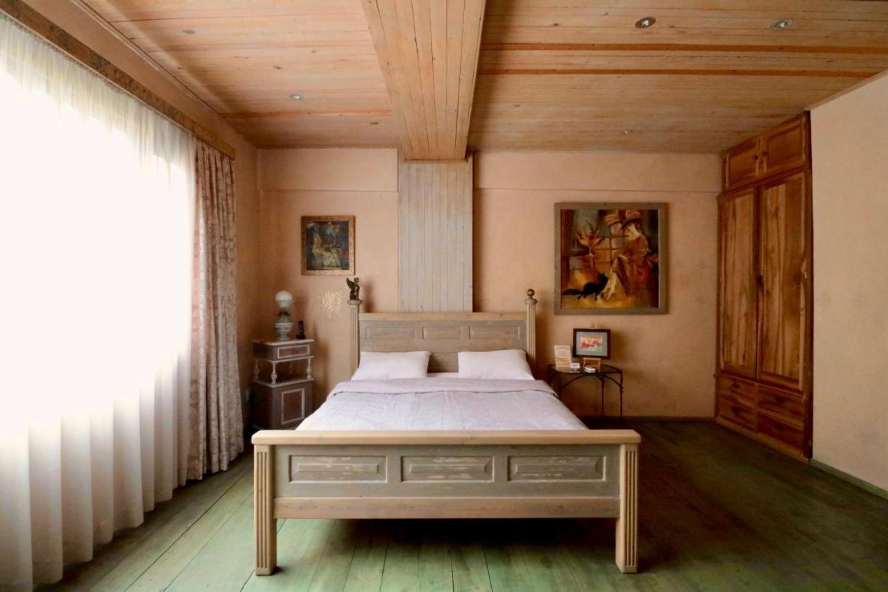 Artists Residence In Tbilisi Buitenkant foto